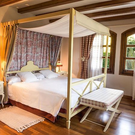 El Castell De Ciutat - Relais & Chateaux La Seu d'Urgell Ngoại thất bức ảnh