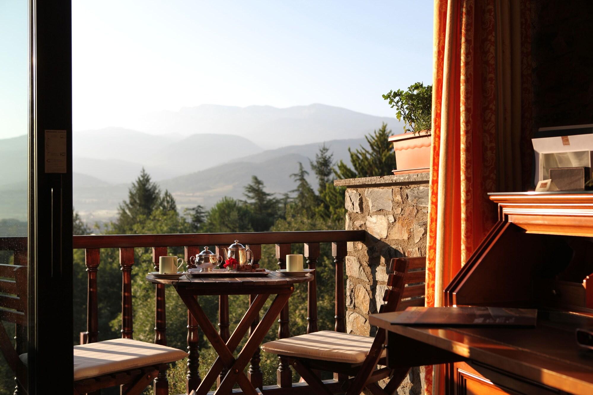 El Castell De Ciutat - Relais & Chateaux La Seu d'Urgell Ngoại thất bức ảnh