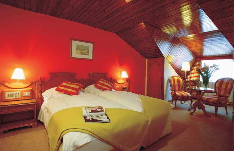 El Castell De Ciutat - Relais & Chateaux La Seu d'Urgell Ngoại thất bức ảnh