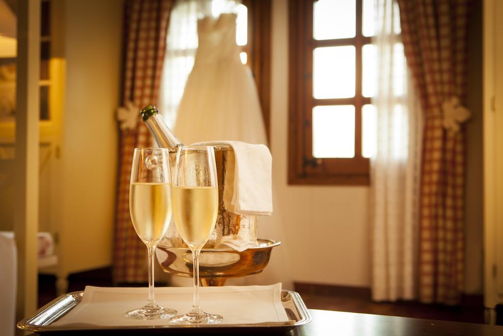 El Castell De Ciutat - Relais & Chateaux La Seu d'Urgell Ngoại thất bức ảnh